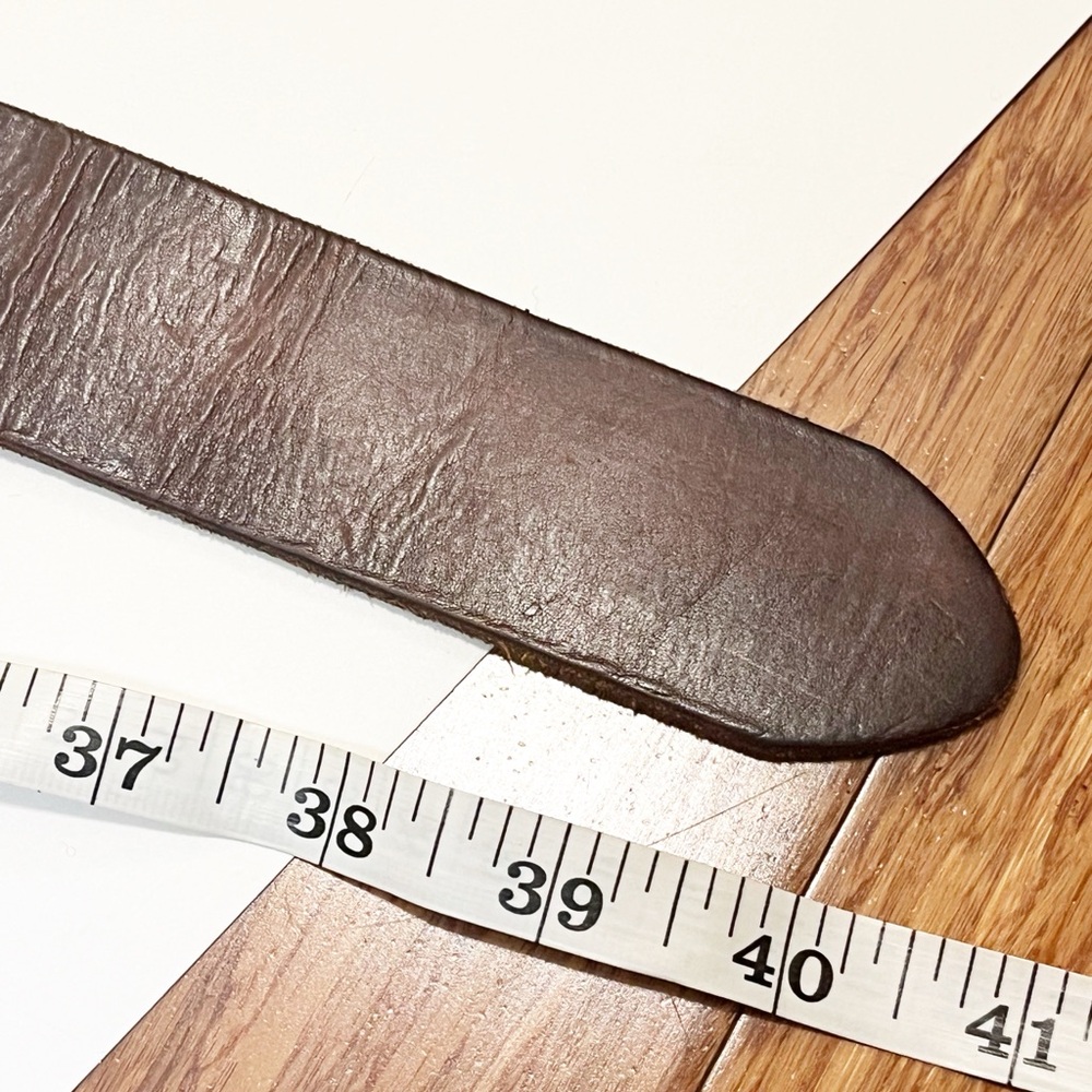 Cabi Brown Wide Leather Belt w/ Brass Crown Buckle. Size (30"-34"). - Picture 9 of 11